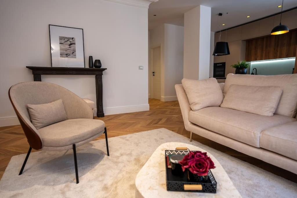 Park Apartment